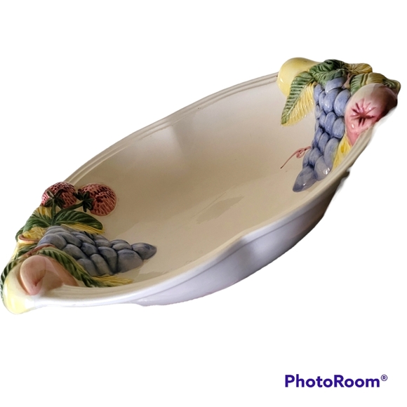 Vintage Majolica serving bowl made in Portugal - Picture 2 of 5